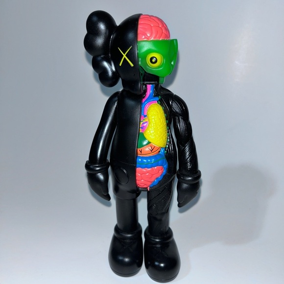 Kaws (Original Fake) - Picture 2 of 8